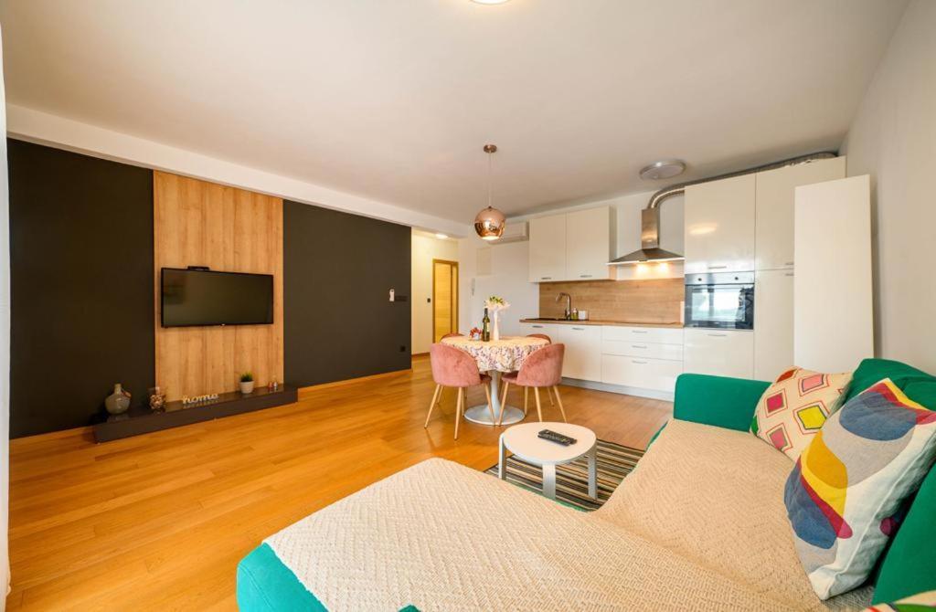 Apartamento Ledunis Šibenik Exterior foto